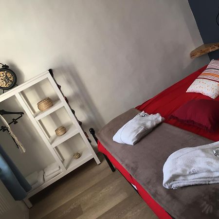 L Auberge Du Lion D Or Nanteuil-sur-Marne Dış mekan fotoğraf