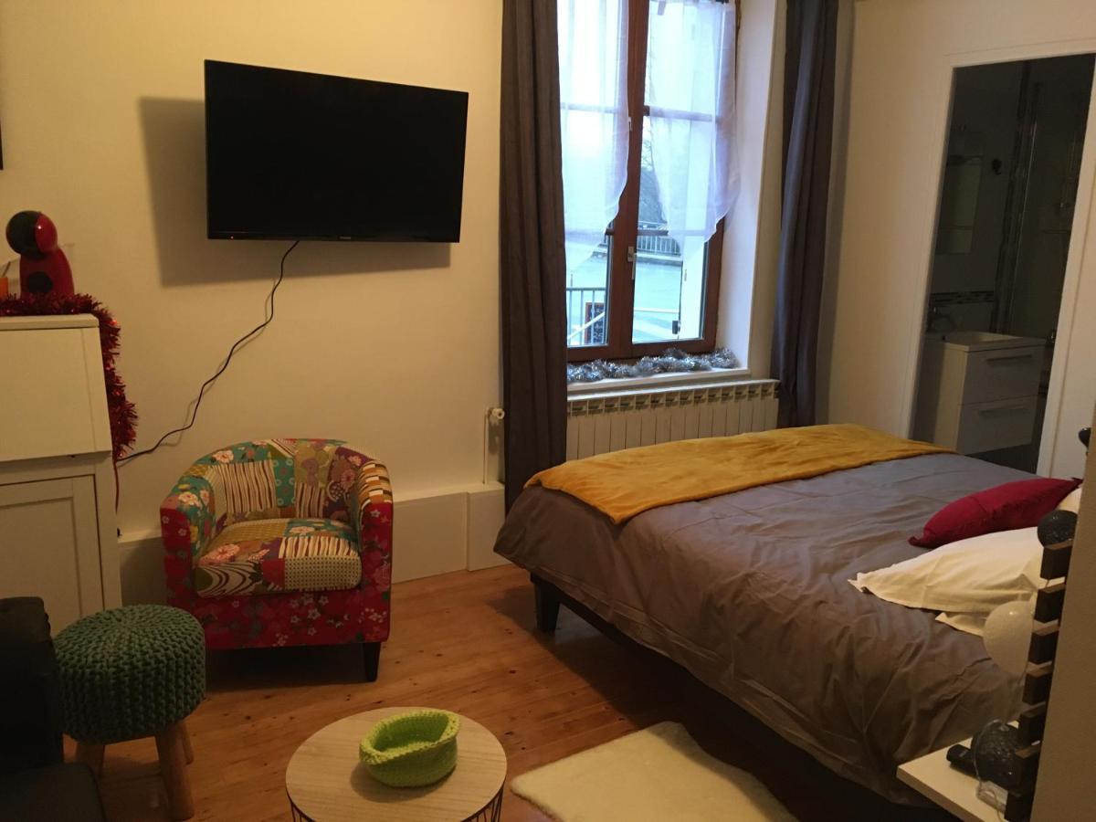 L Auberge Du Lion D Or Nanteuil-sur-Marne Dış mekan fotoğraf